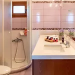 Artemis Pelion Escape Alli Meria